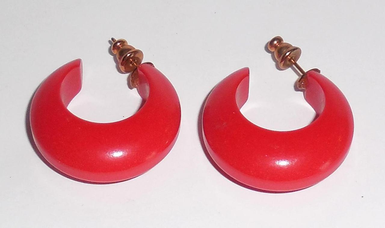 Bright Vivid Cherry Red Vintage Bakelite Pierced Open Hoop Earrings Old Store Stock