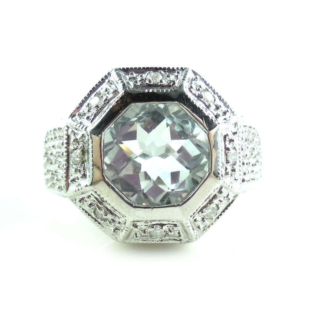 14k Gold Checkerboard Aquamarine Diamond Ring