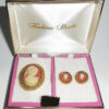 Vintage Gold Plated Fashion Duet Resin Cameo Pin Earrings Box No Wear Condition