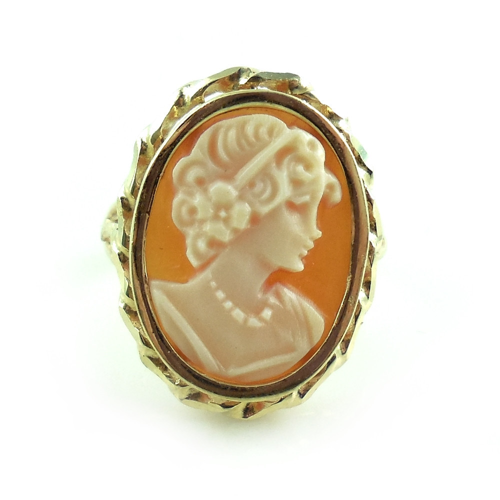 Vintage 14k Yellow Gold Carved Shell Cameo Ring Size 5.5