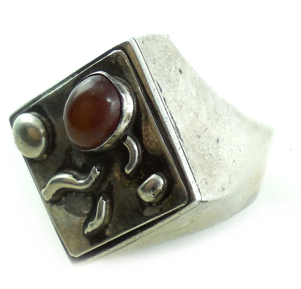 Vintage Hand Made Mid Century Modernist Israel Sterling Silver Carnelian Ring
